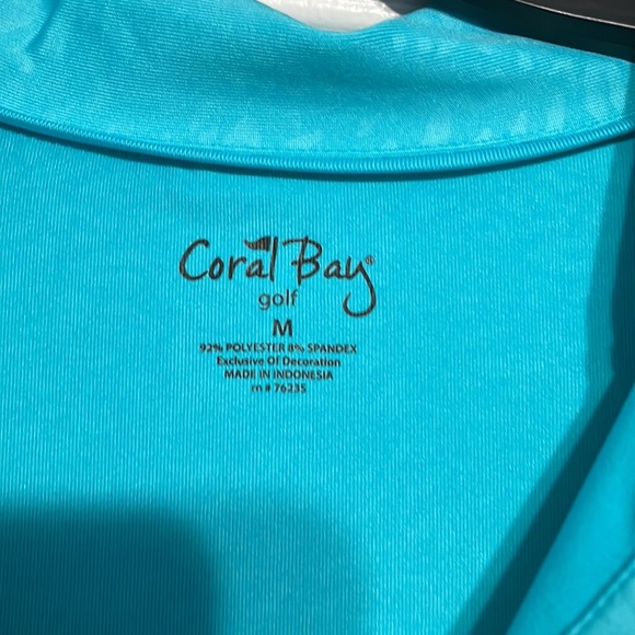 Teal Coral Bay women’s golf shirt size Medium with animal print design - Picture 2 of 3